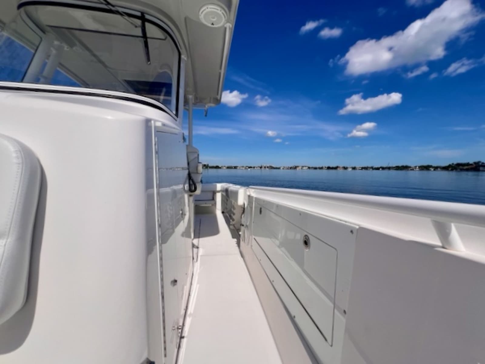 2018 Edgewater 320CC - Photo 43