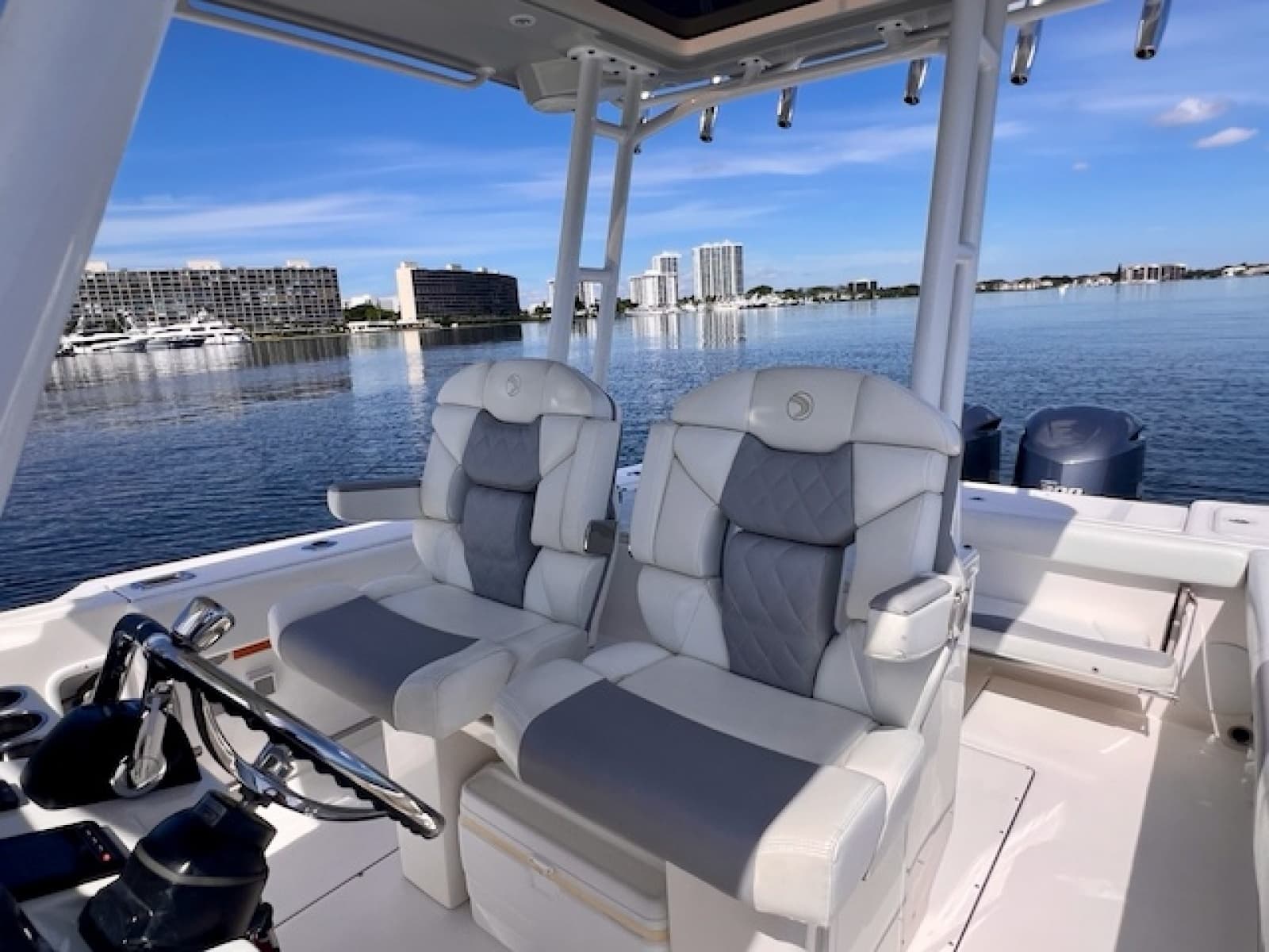 2018 Edgewater 320CC - Photo 37