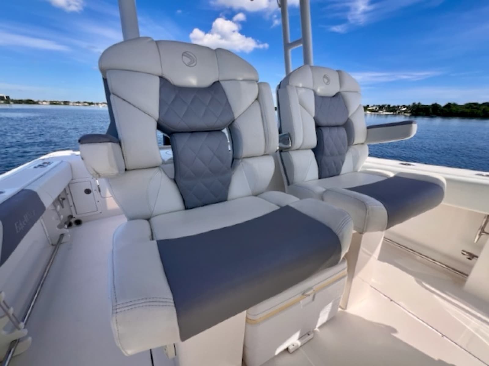 2018 Edgewater 320CC - Photo 29