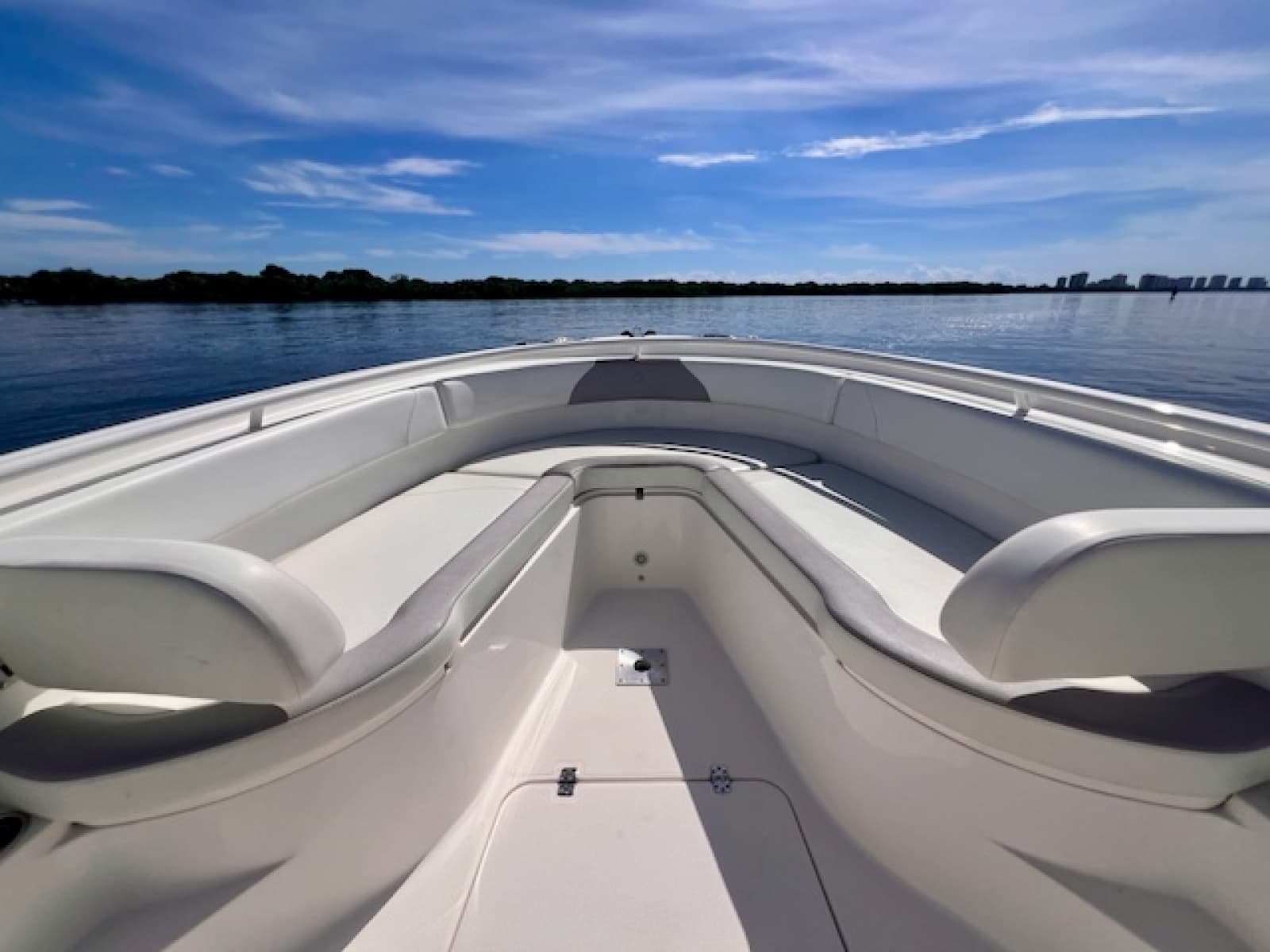 2018 Edgewater 320CC - Photo 8
