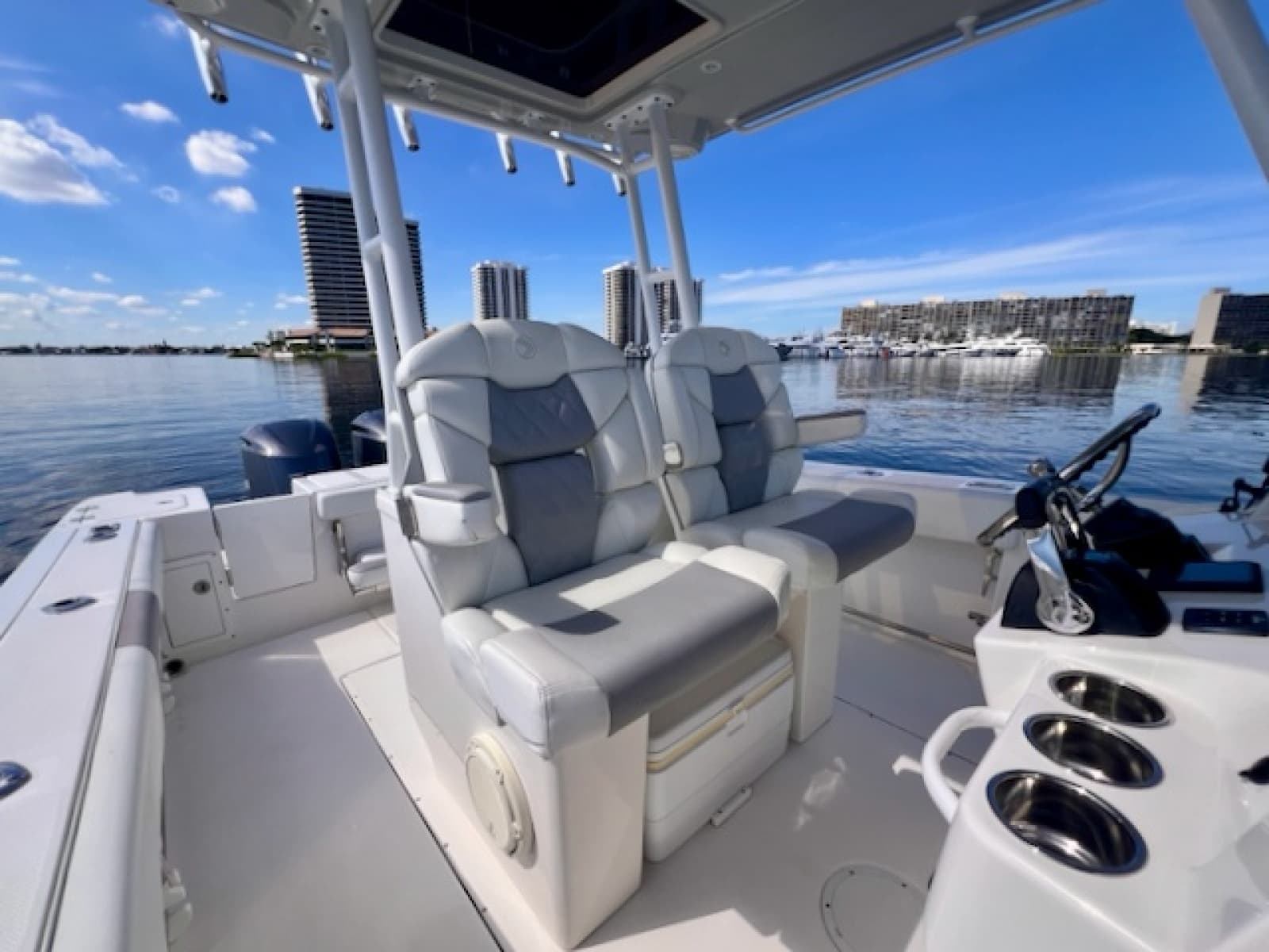 2018 Edgewater 320CC - Photo 48