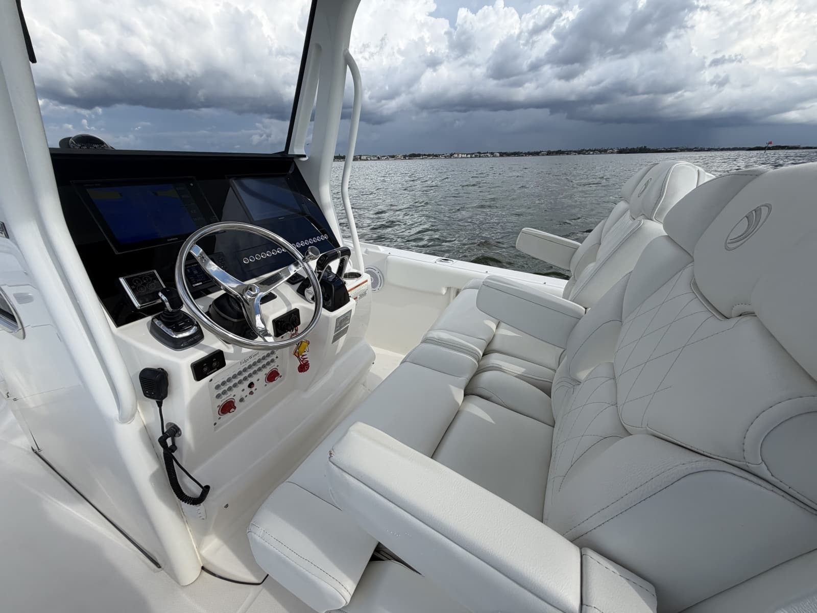 2020 Edgewater 262CC - Photo 6