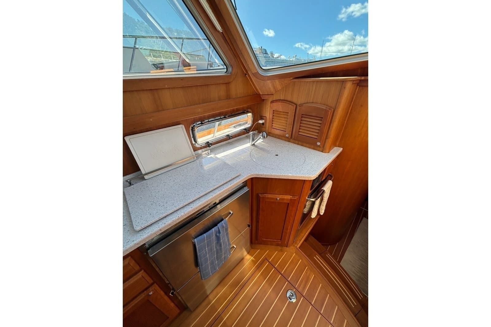 2018 Sabre 42 Express - Photo 33