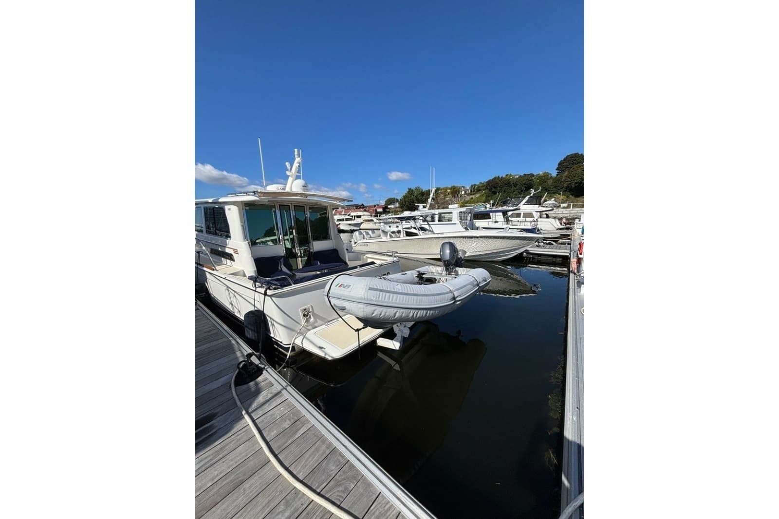 2018 Sabre 42 Express - Photo 1