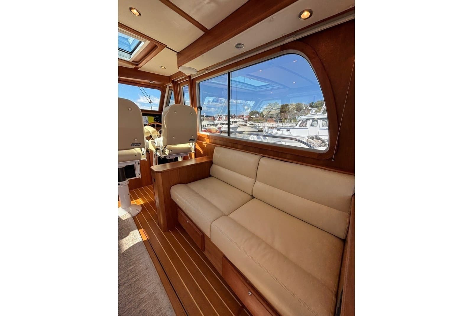 2018 Sabre 42 Express - Photo 17