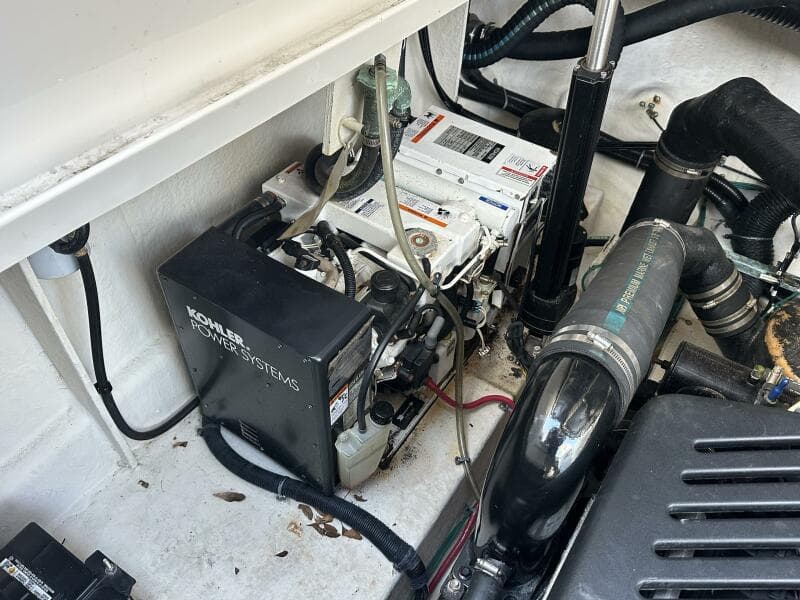 2006 Sea Ray 340 Sundancer - Photo 23