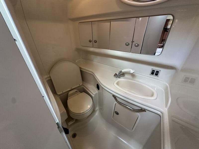 2006 Sea Ray 340 Sundancer - Photo 22