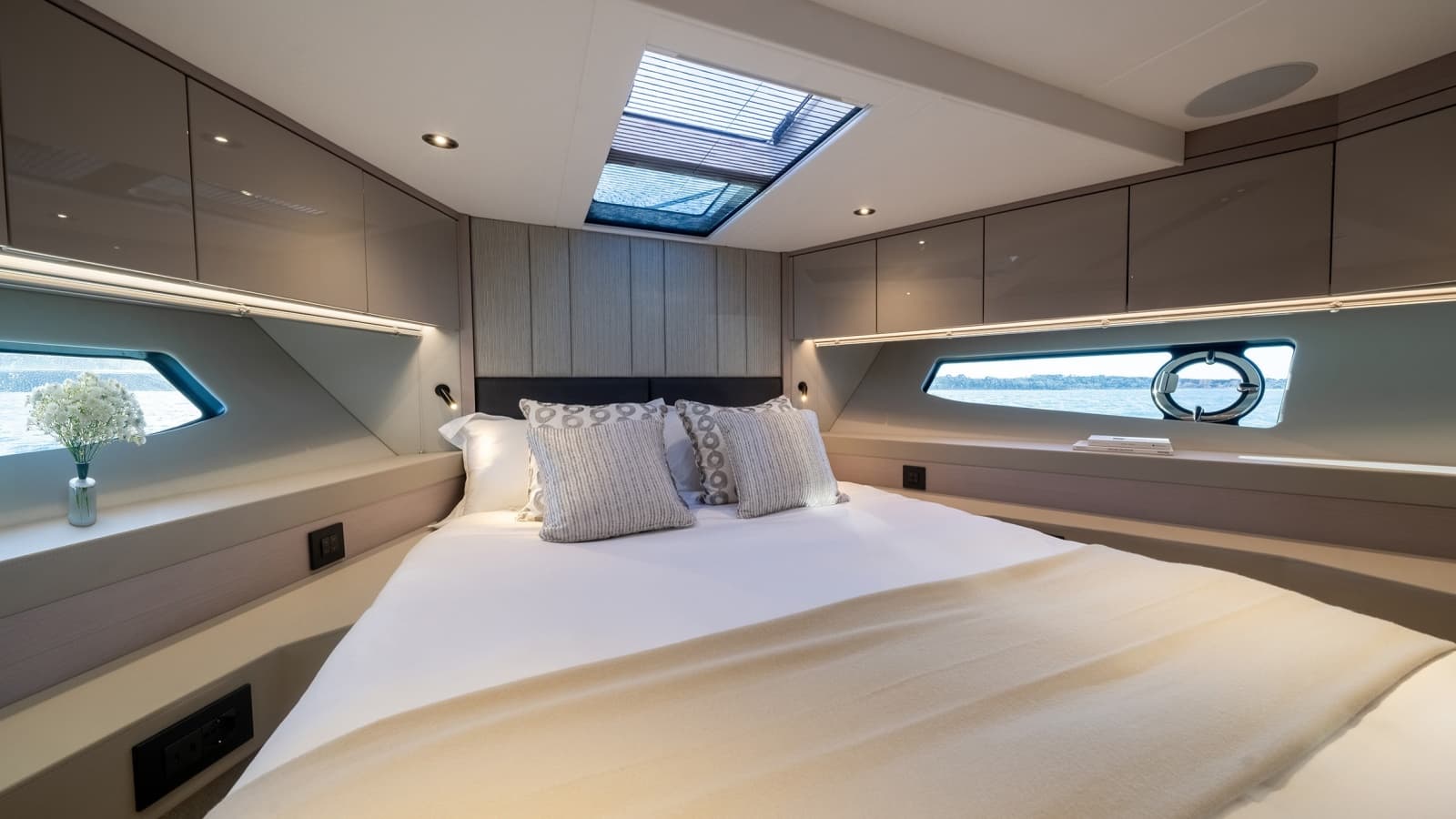 2027 Sunseeker 56 Manhattan - Photo 15