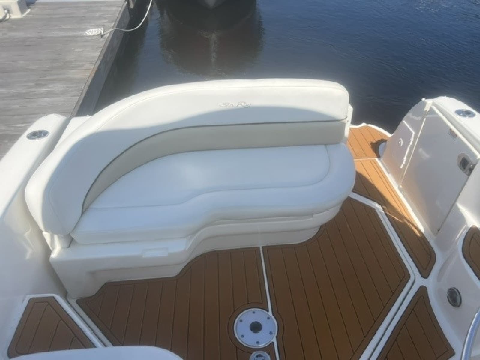 2008 Sea Ray Sundancer - Photo 6