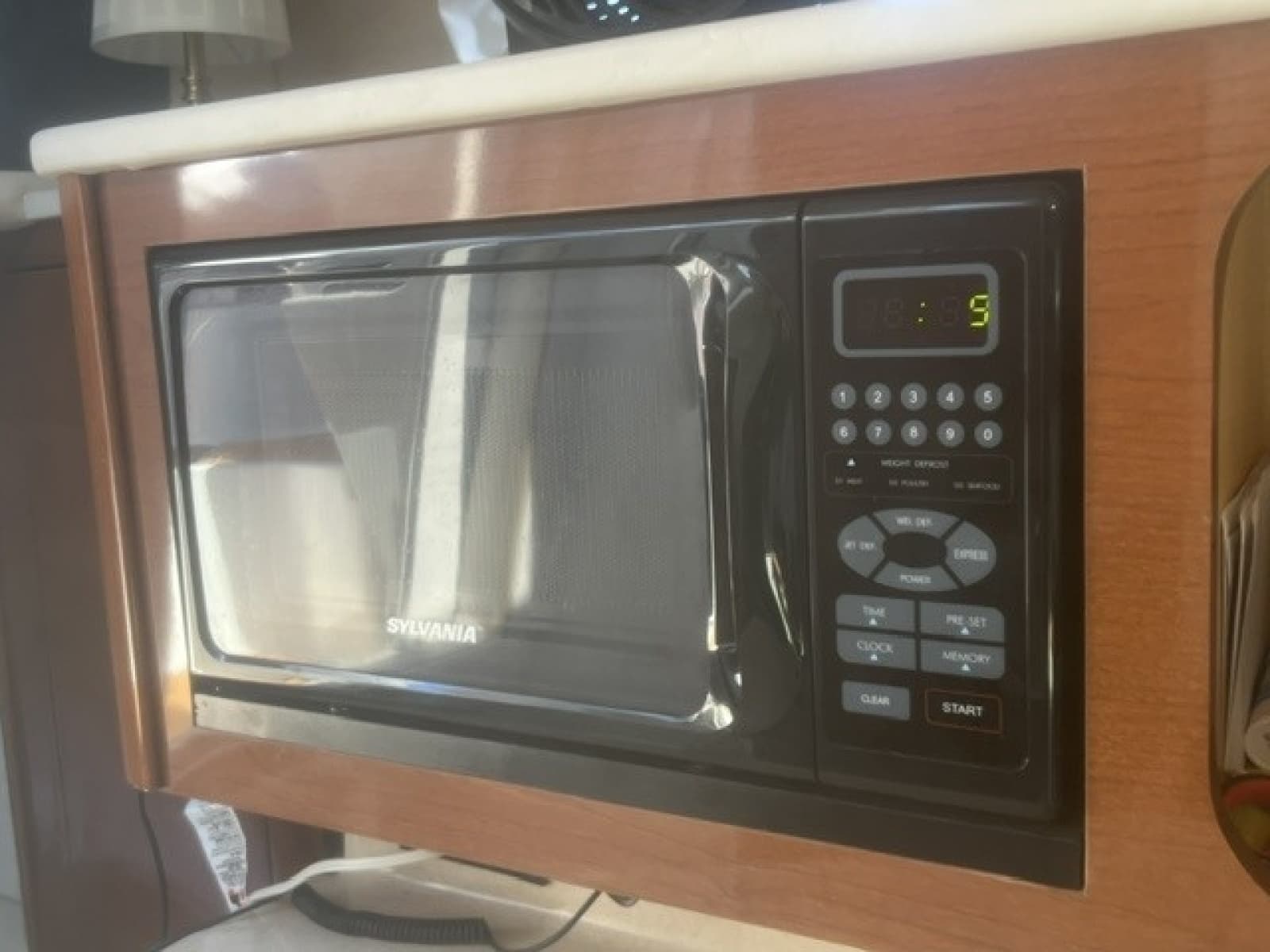 2008 Sea Ray Sundancer - Photo 18