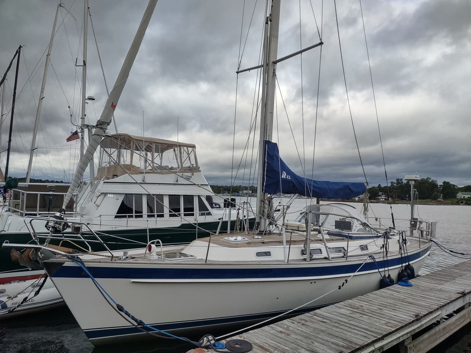 2004 Hallberg-Rassy 43 - Photo 42