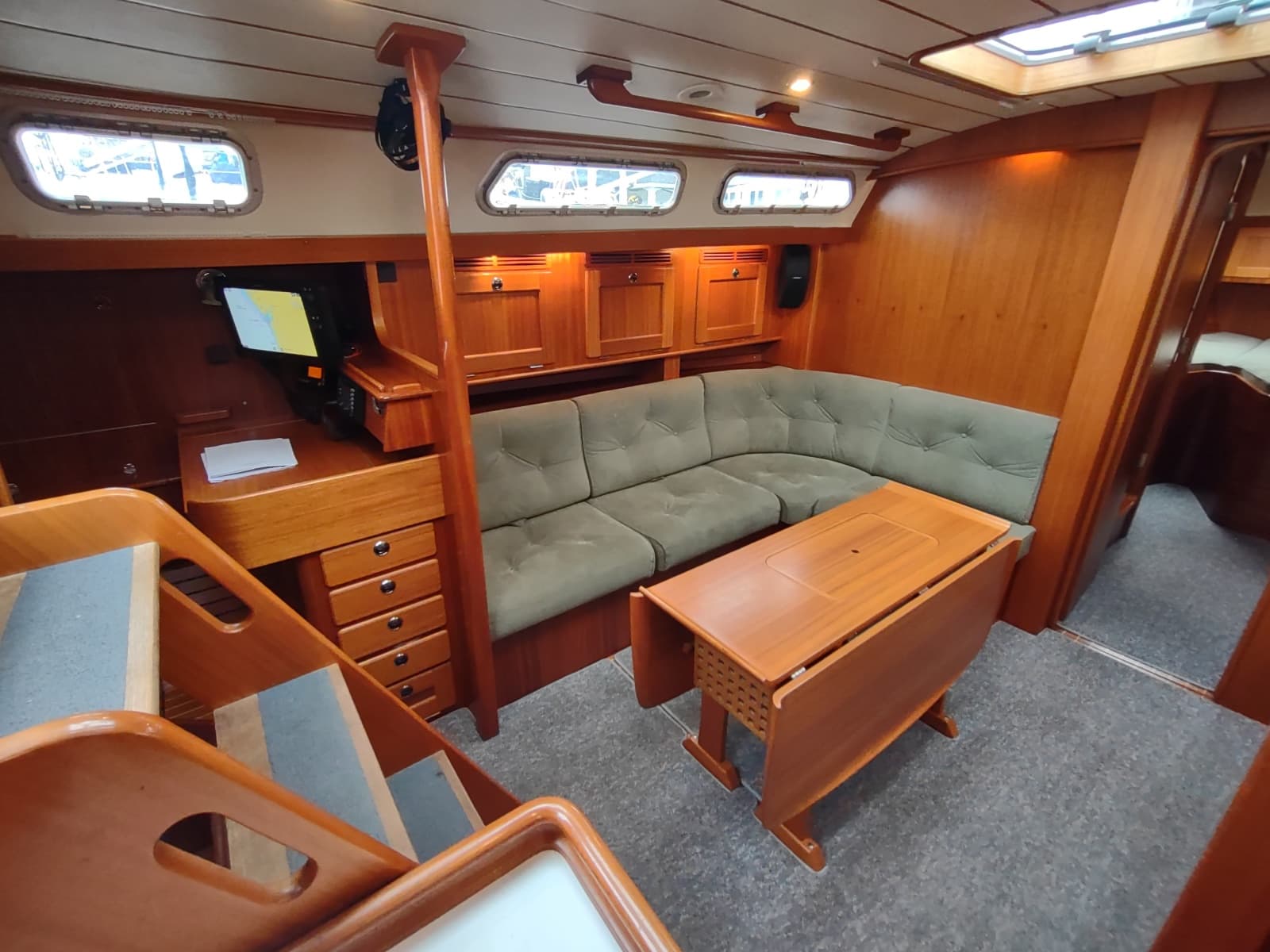 2004 Hallberg-Rassy 43 - Photo 16