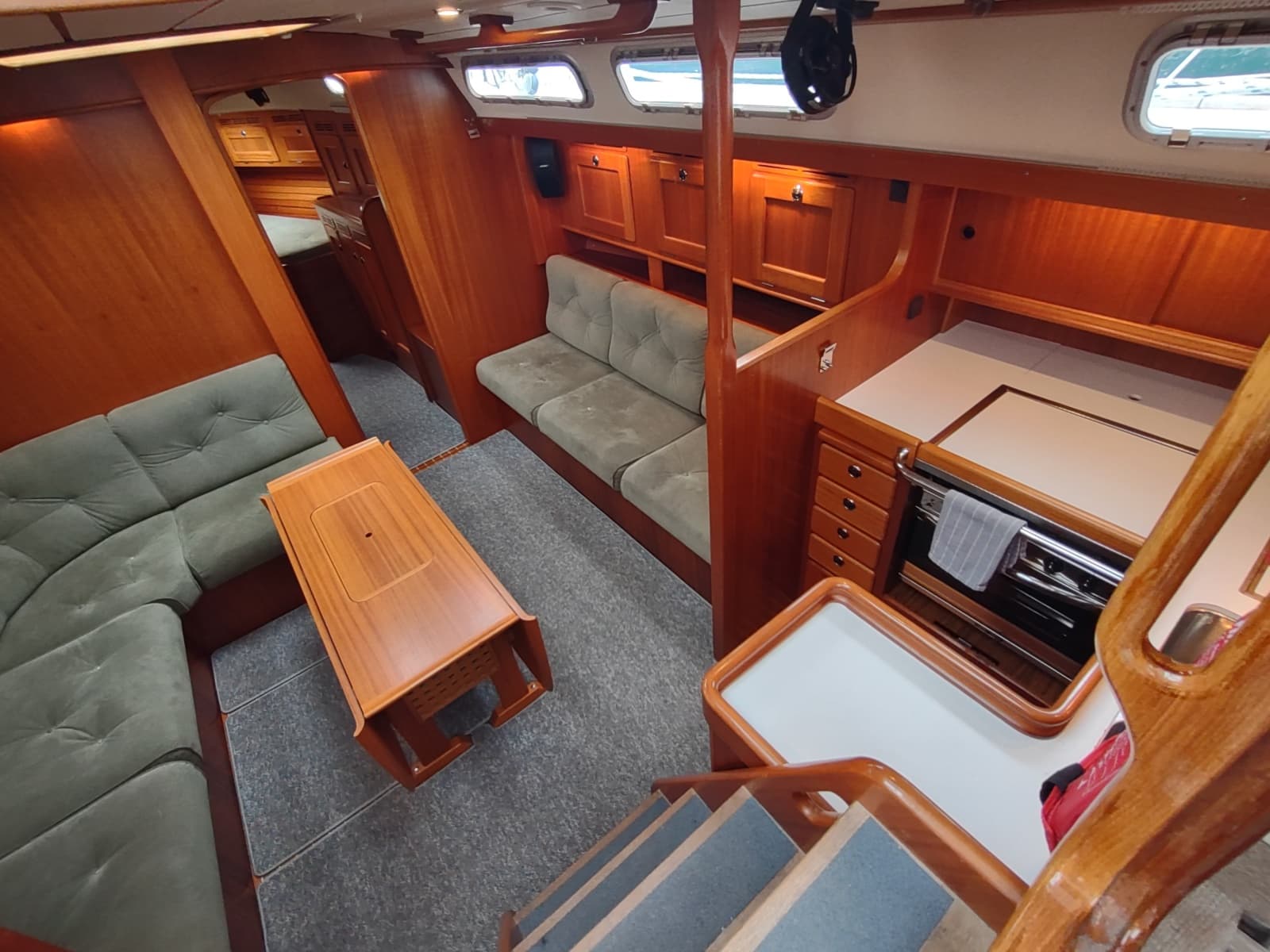2004 Hallberg-Rassy 43 - Photo 10
