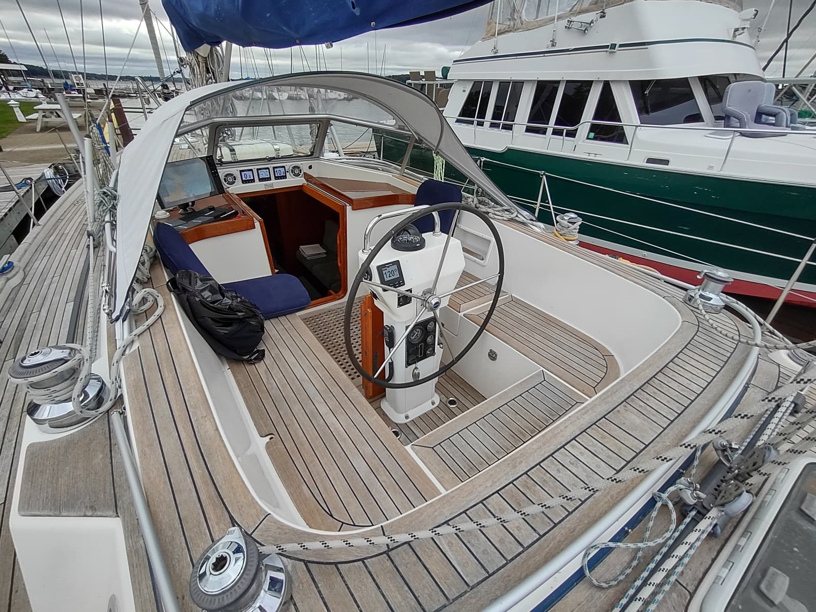 2004 Hallberg-Rassy 43 - Photo 51