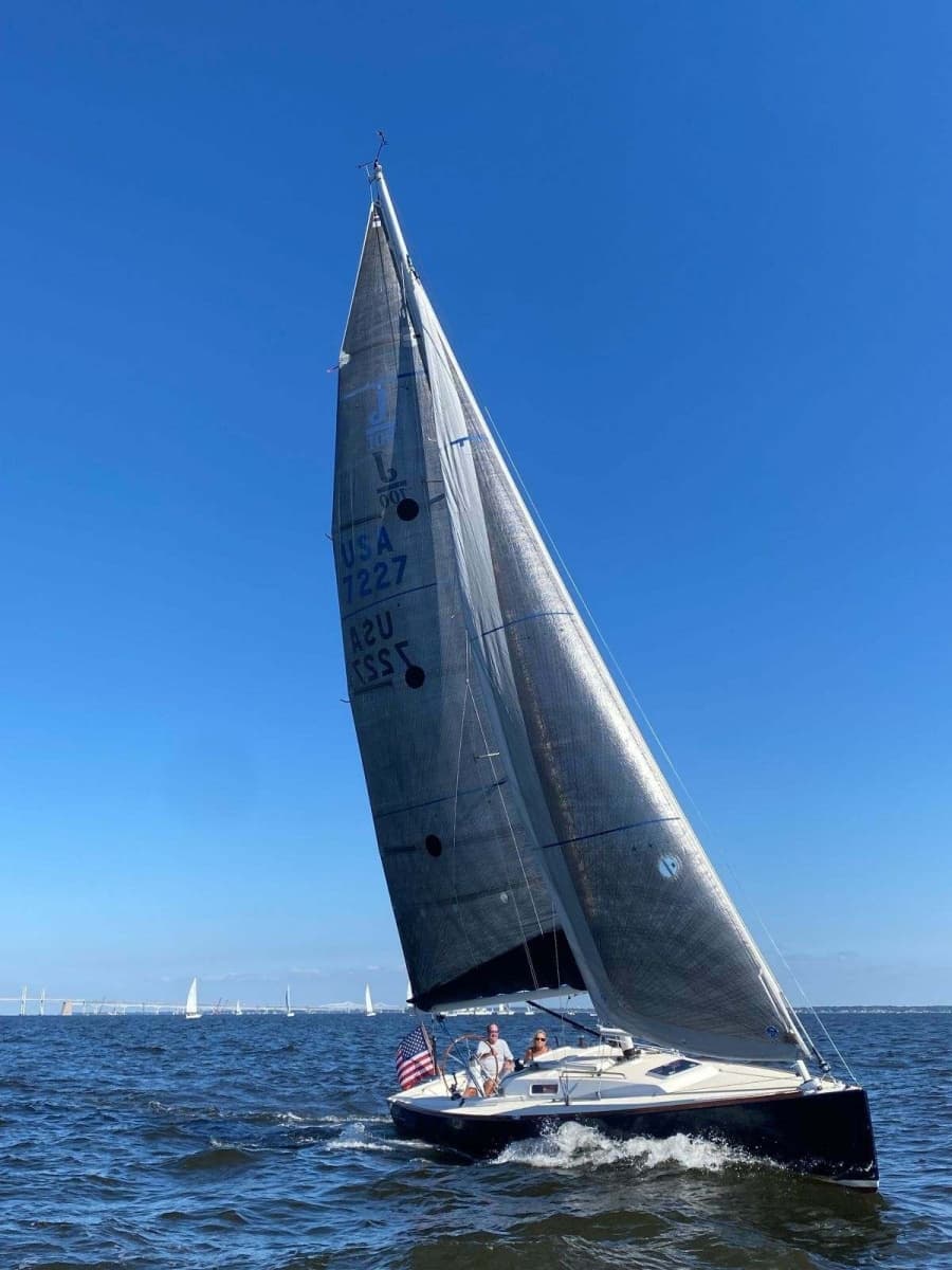 2005 J Boats J100 - Photo 5