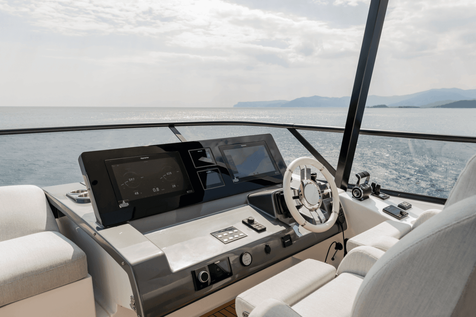 2025 Azimut Fly 72 - Photo 21