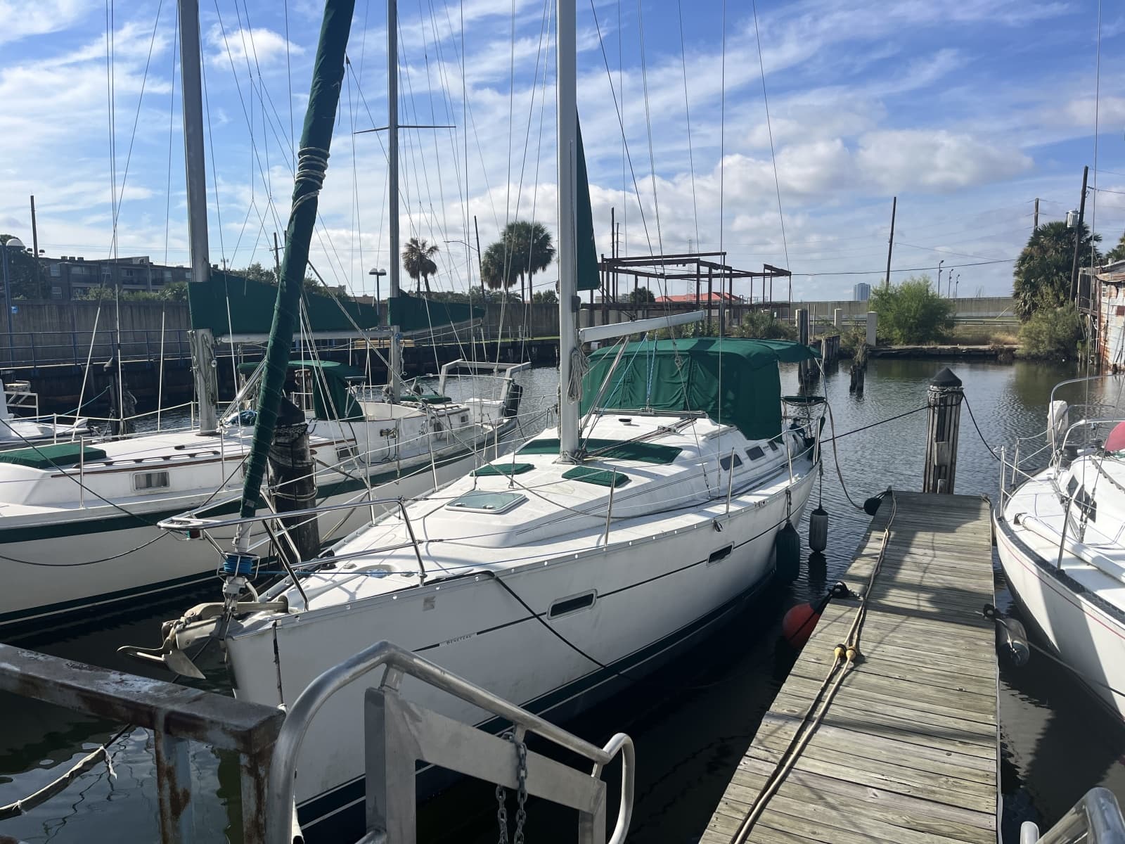 2004 Beneteau Oceanis 373 - Photo 2