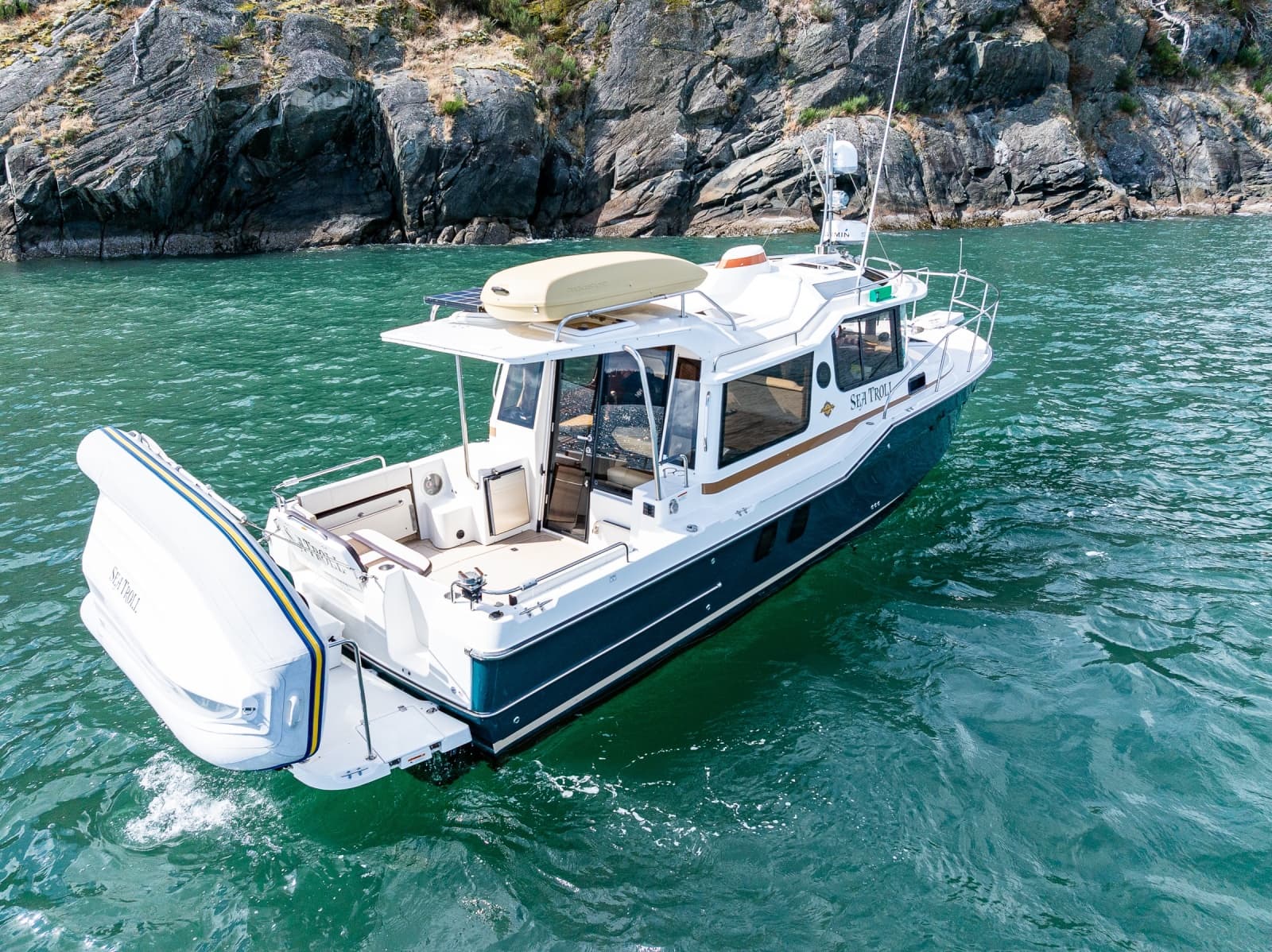 2016 Ranger Tugs R-29 S - Photo 4