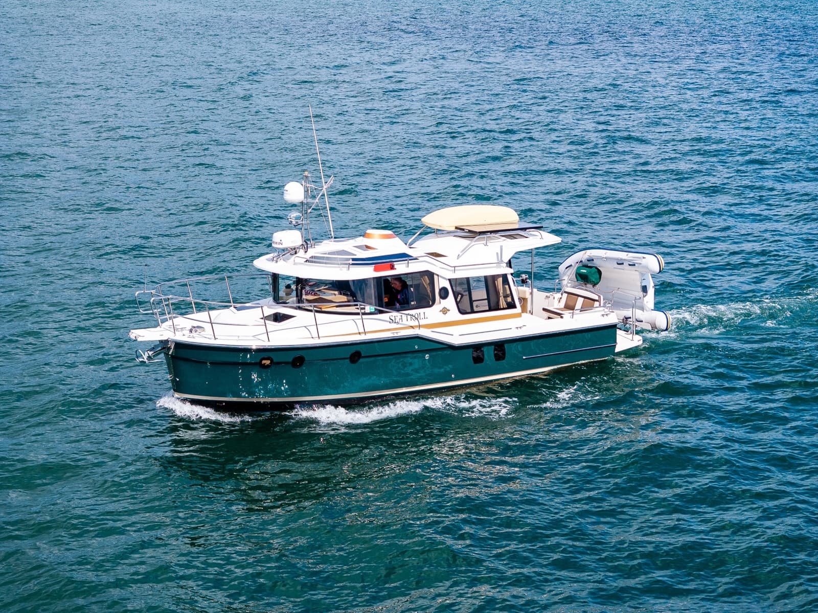 2016 Ranger Tugs R-29 S - Photo 2