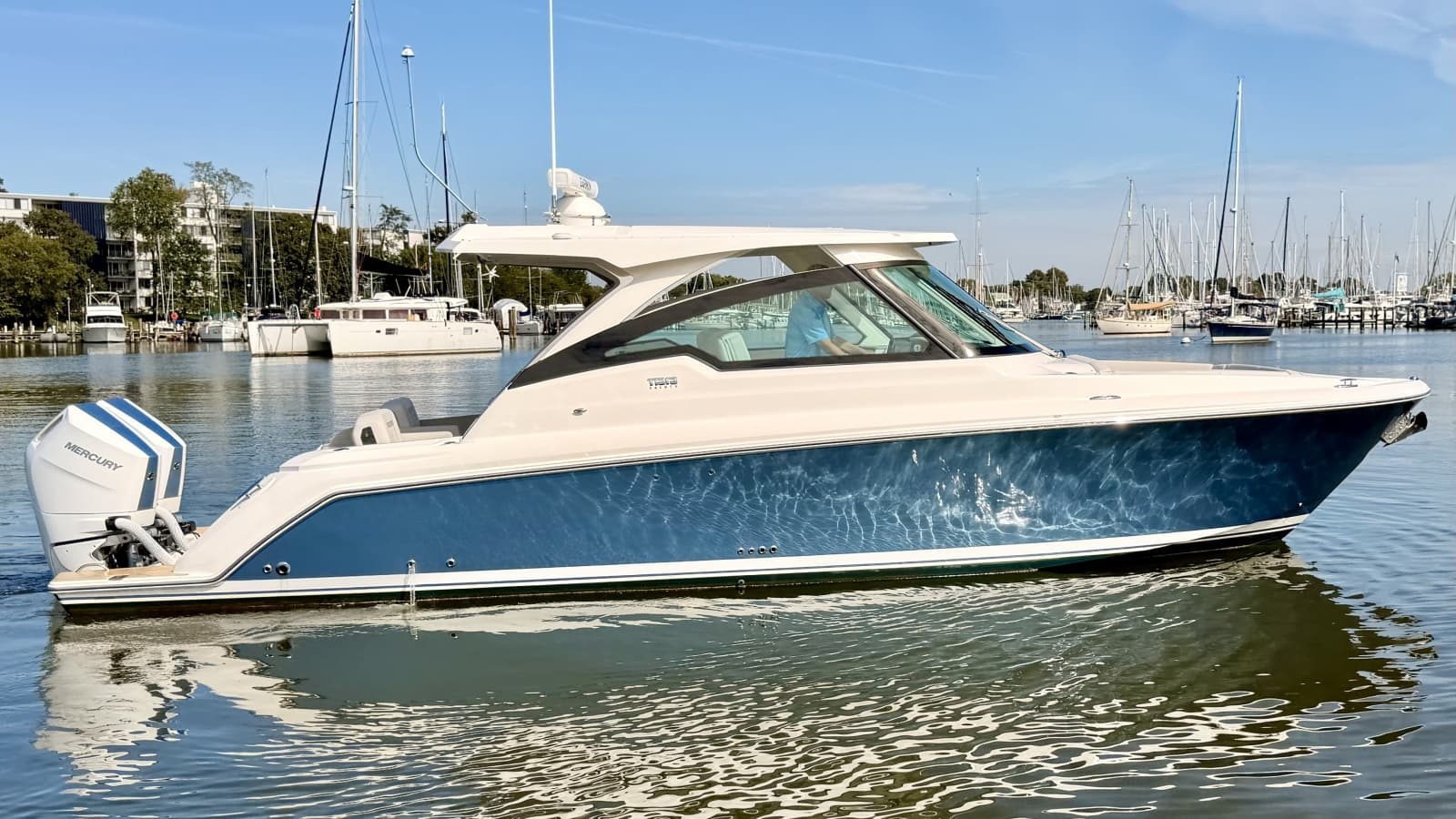 2026 Tiara Yachts 34 LX - Photo 1