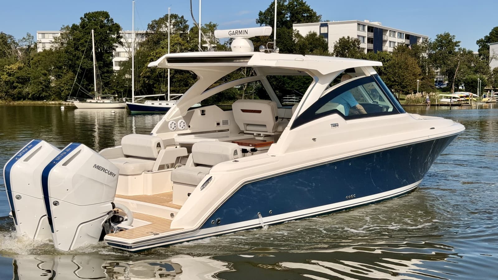 2026 Tiara Yachts 34 LX - Photo 3