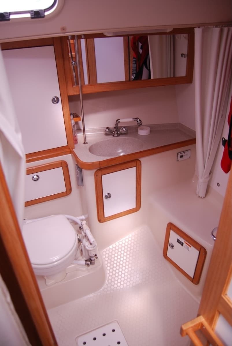 2005 Catalina 36 Mkll - Photo 21