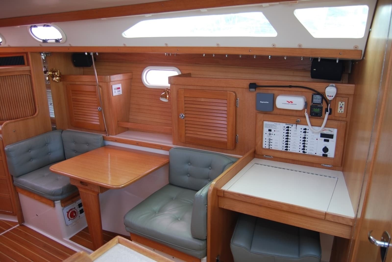2005 Catalina 36 Mkll - Photo 20