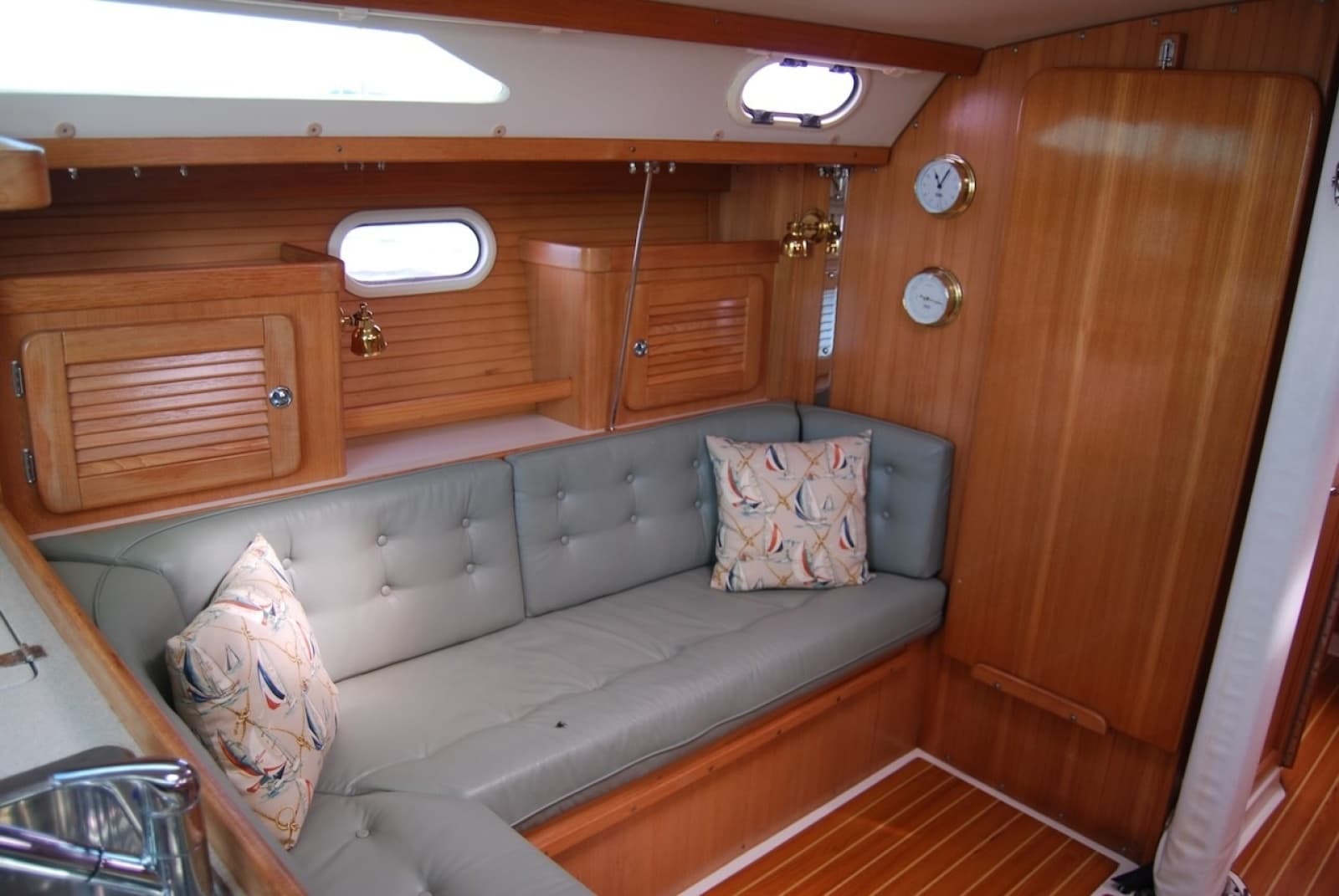 2005 Catalina 36 Mkll - Photo 18