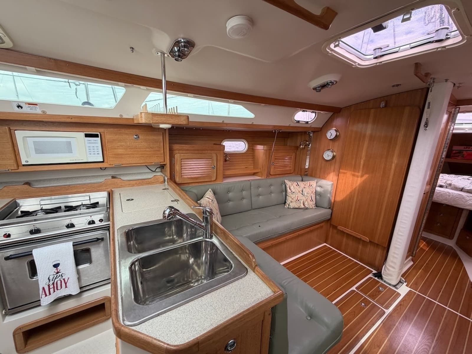 2005 Catalina 36 Mkll - Photo 32