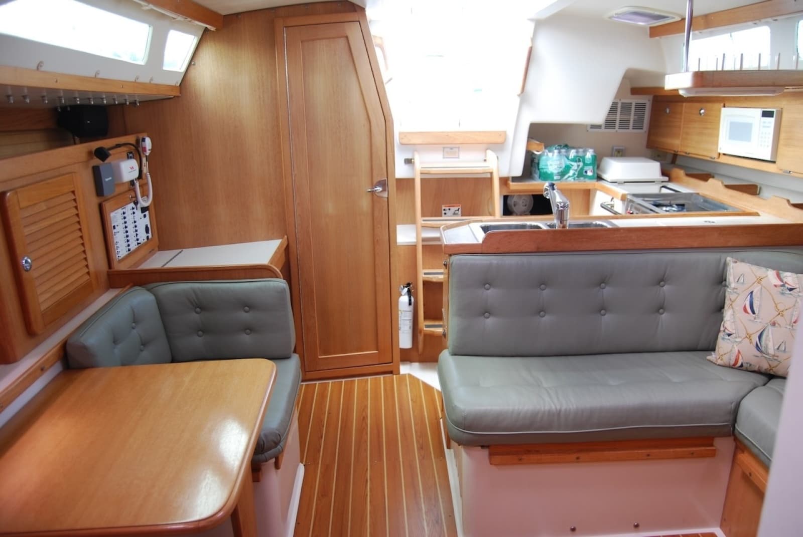2005 Catalina 36 Mkll - Photo 24