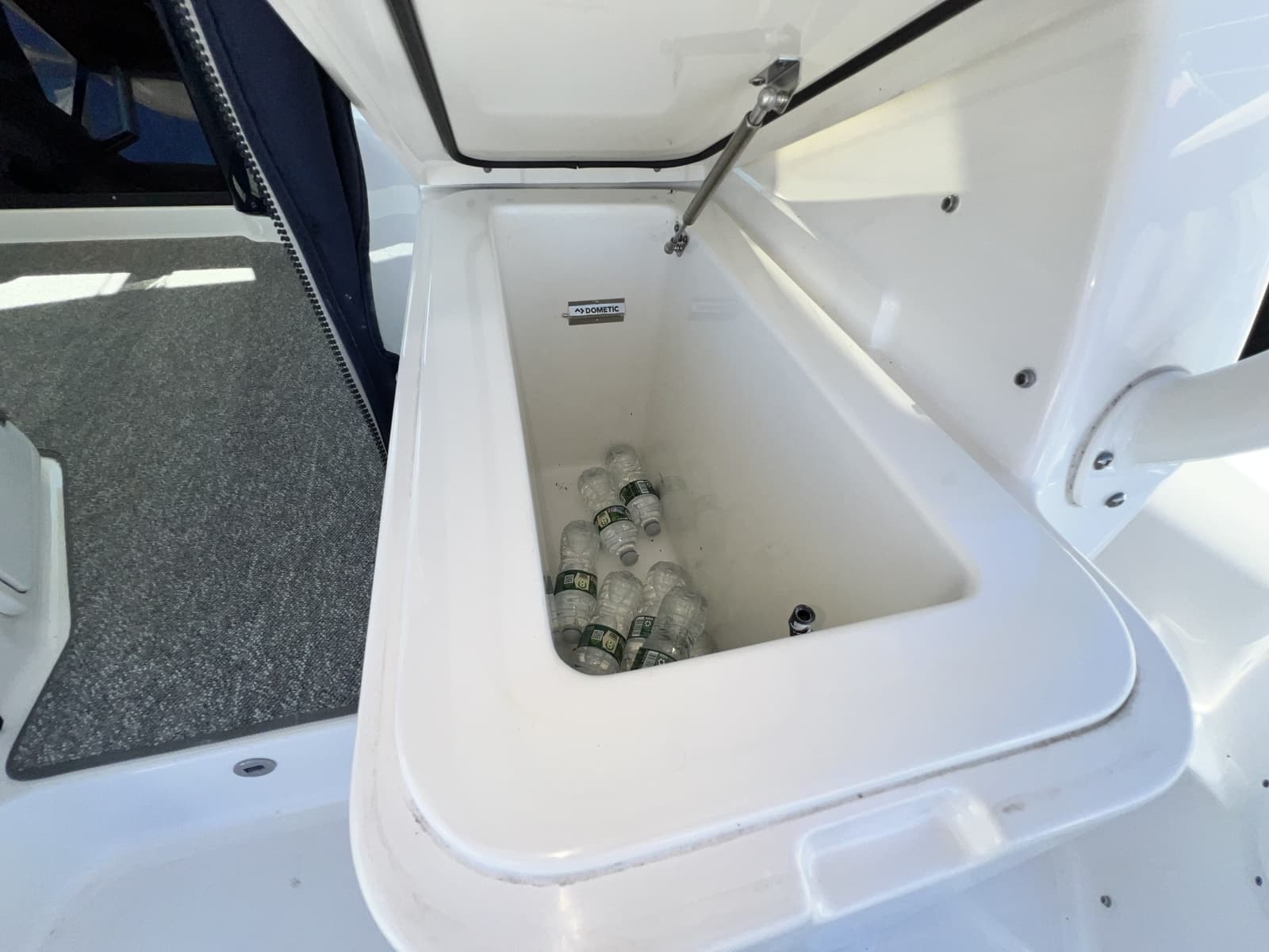 2020 Pursuit 385 Offshore - Photo 24