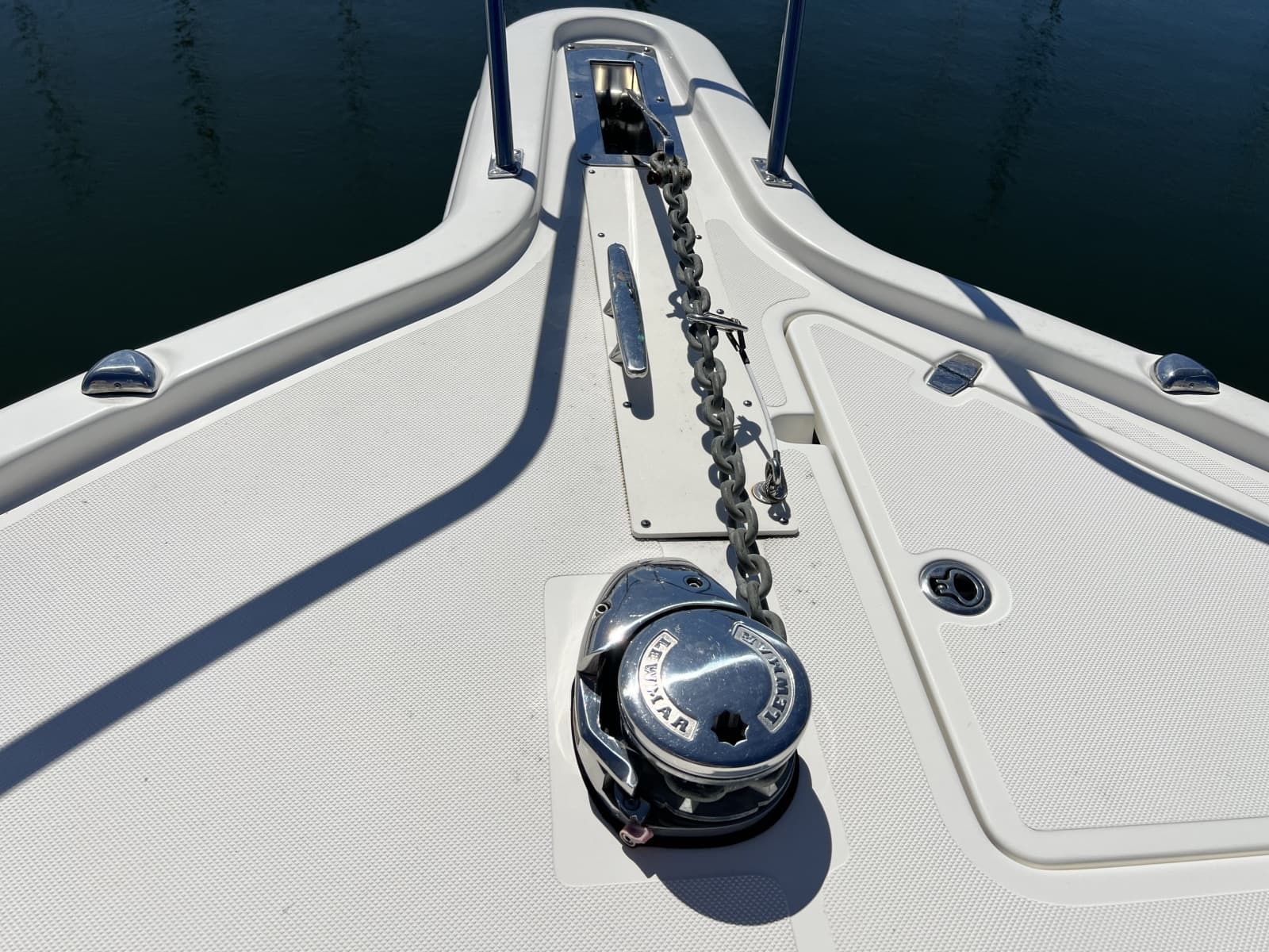 2020 Pursuit 385 Offshore - Photo 37