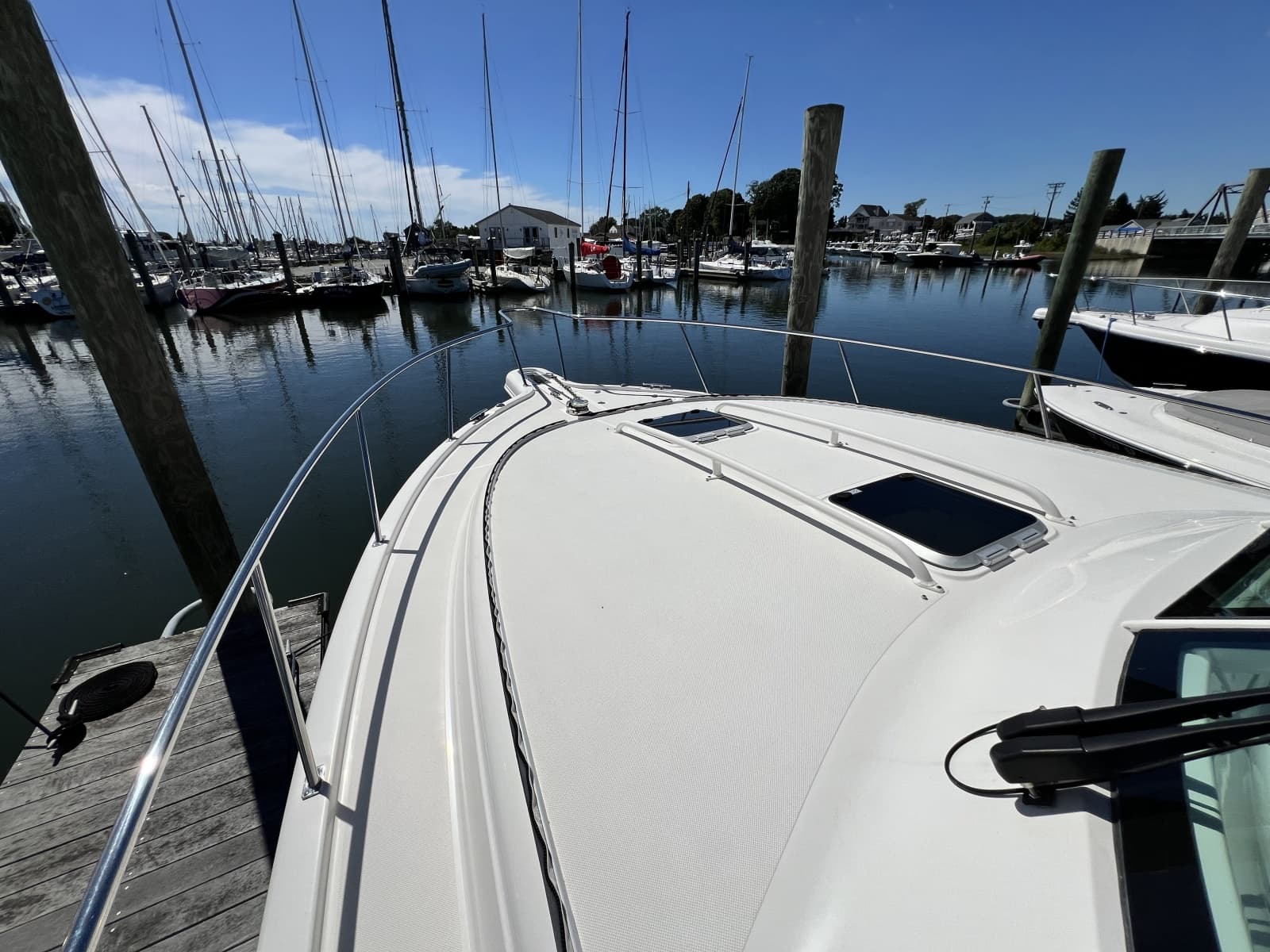 2020 Pursuit 385 Offshore - Photo 36