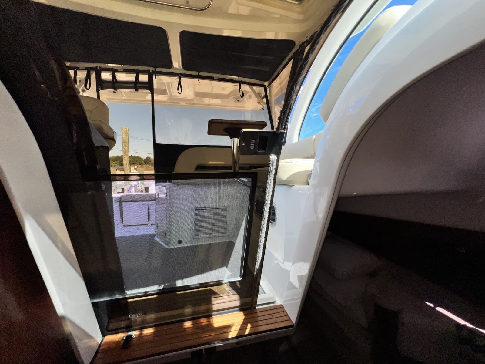 2020 Pursuit 385 Offshore - Photo 15