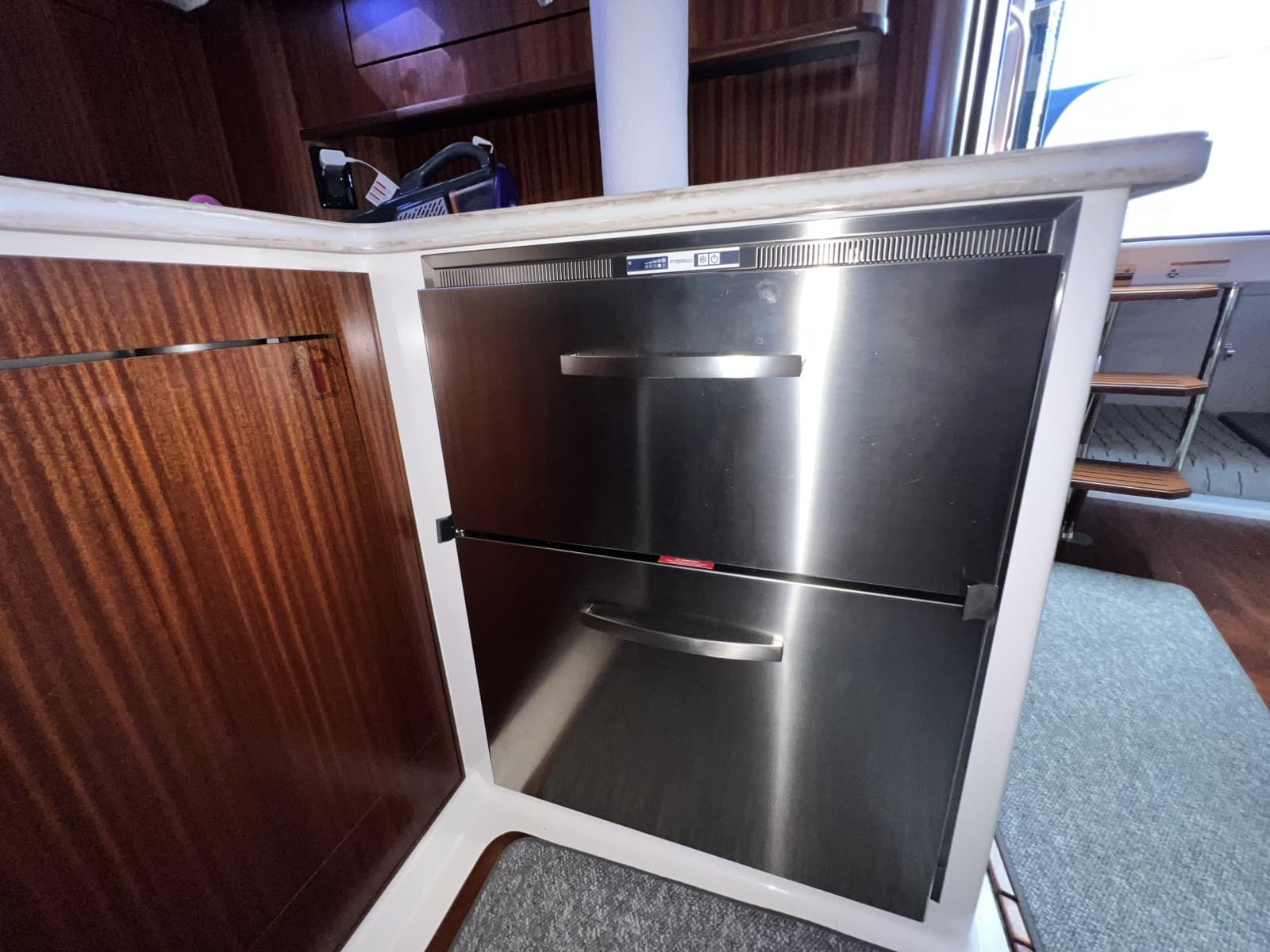 2020 Pursuit 385 Offshore - Photo 12