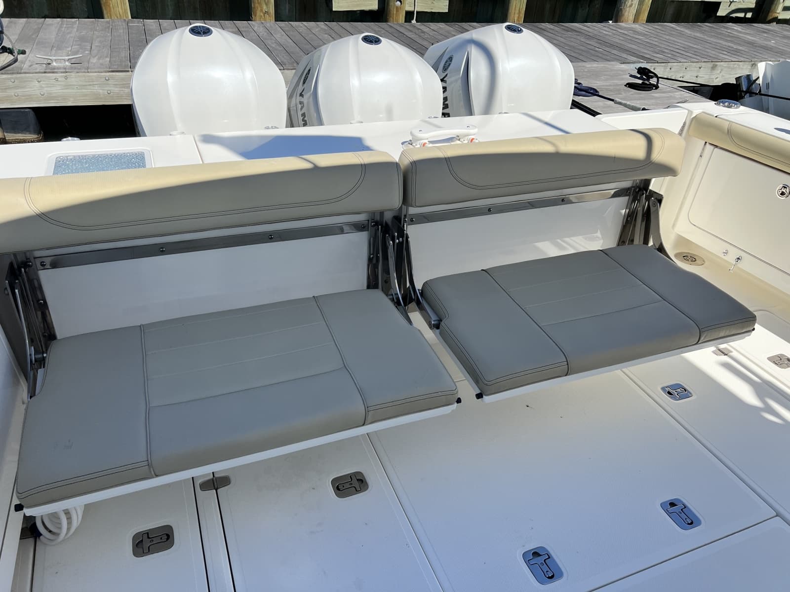 2020 Pursuit 385 Offshore - Photo 28
