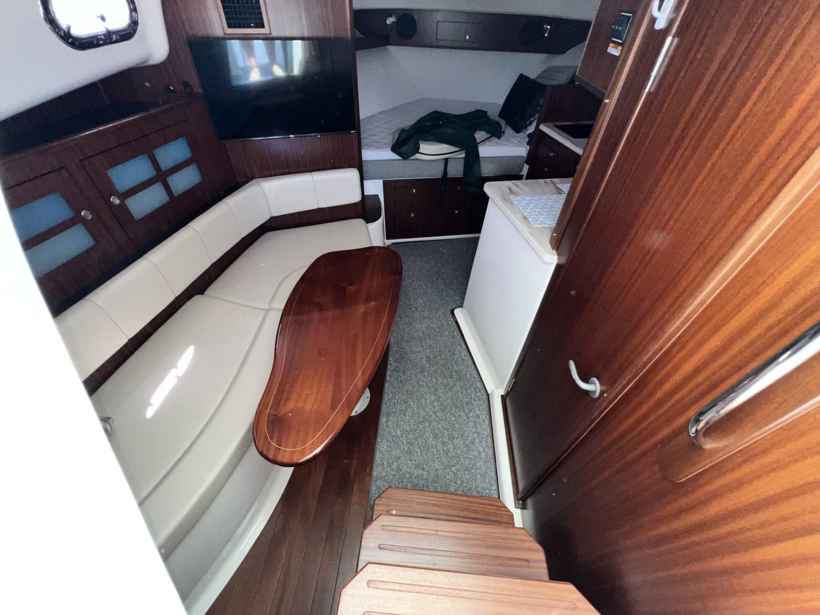 2020 Pursuit 385 Offshore - Photo 9