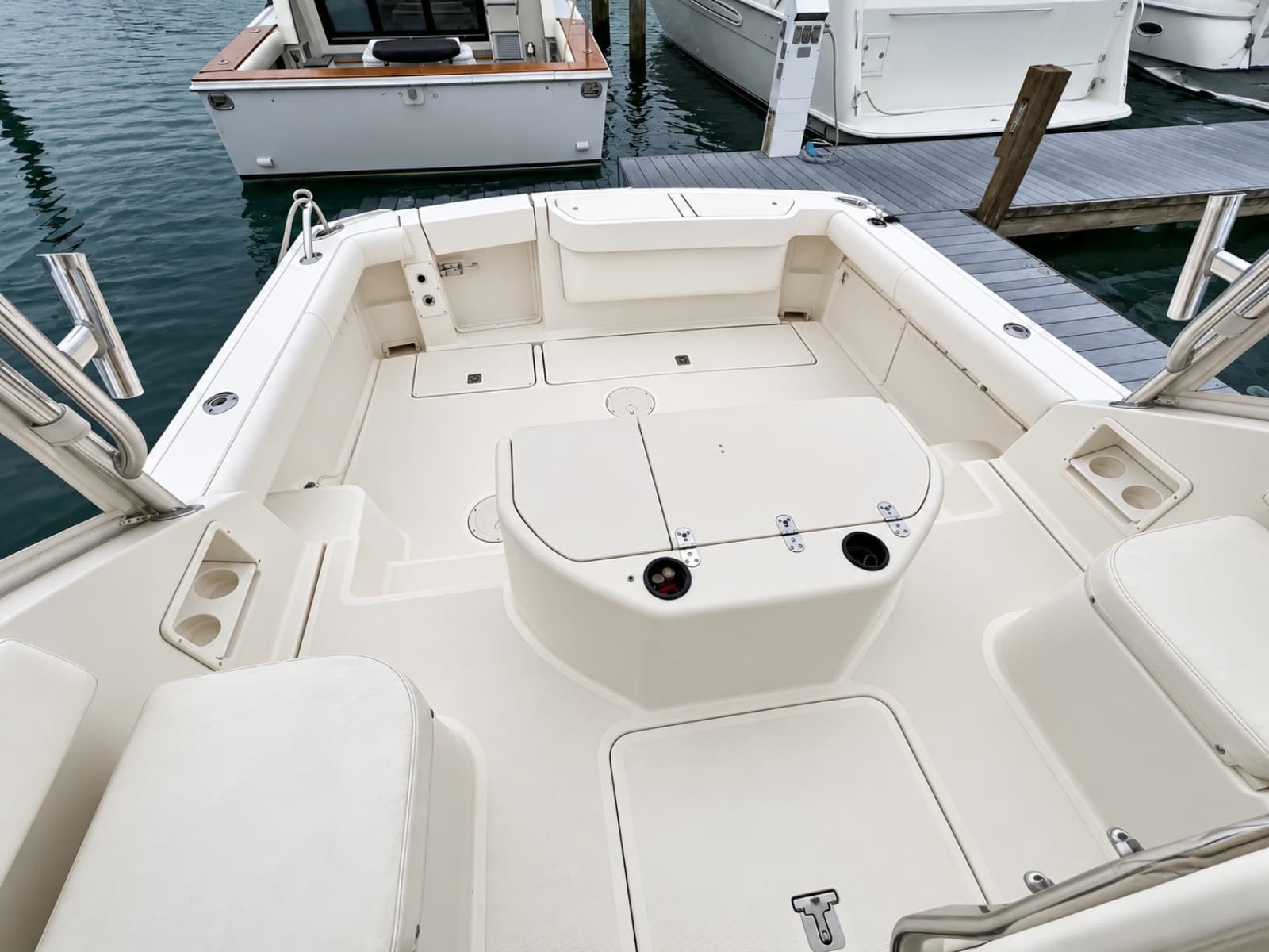 2003 Pursuit 3000 Offshore - Photo 6