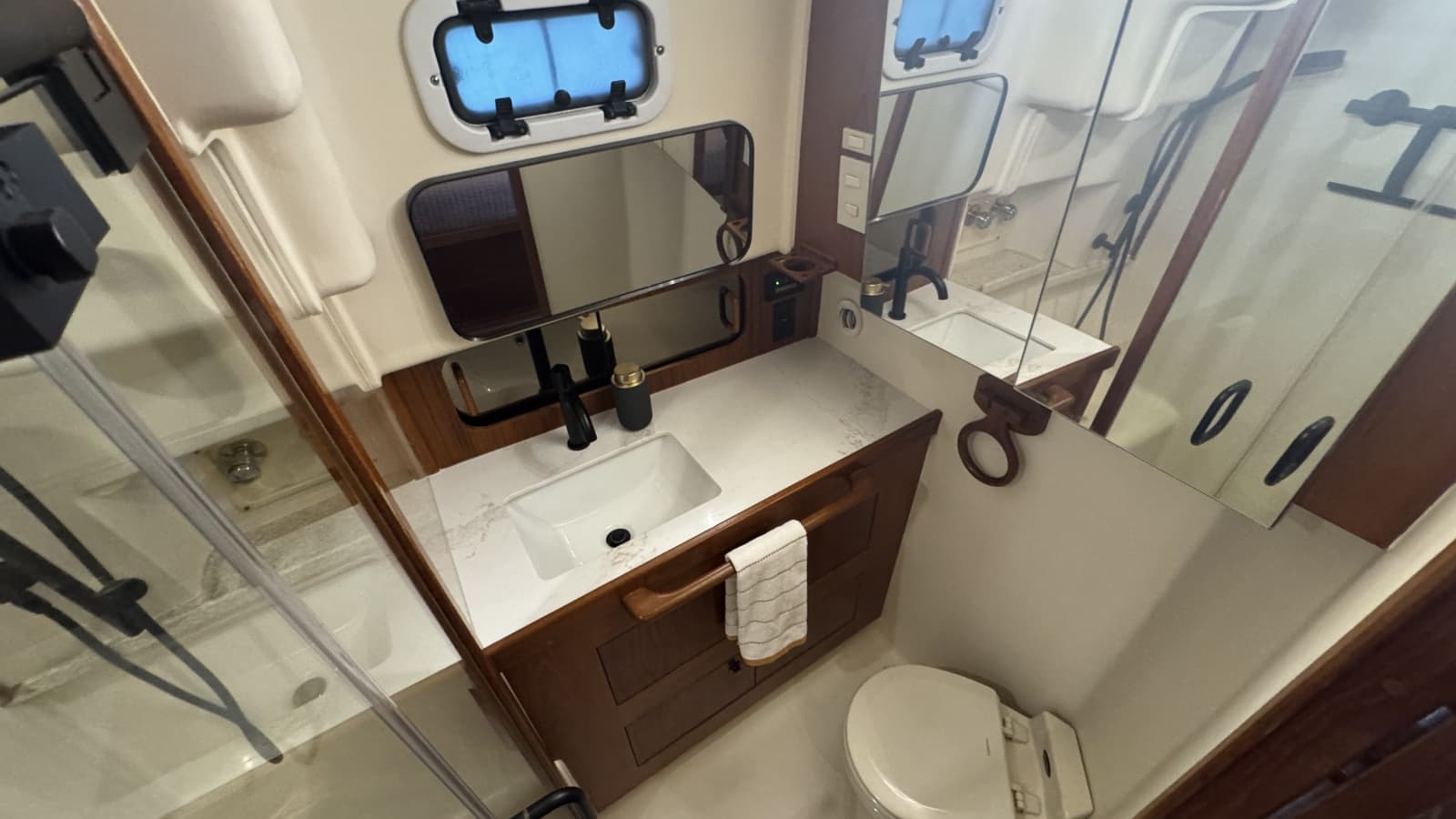 2001 Mainship 43 Trawler Aft Cabin - Photo 55