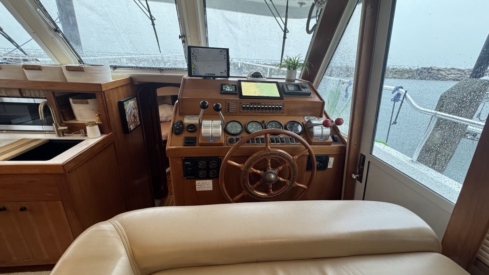 2001 Mainship 43 Trawler Aft Cabin - Photo 35