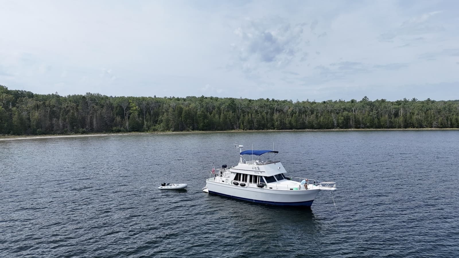 2001 Mainship 43 Trawler Aft Cabin - Photo 2