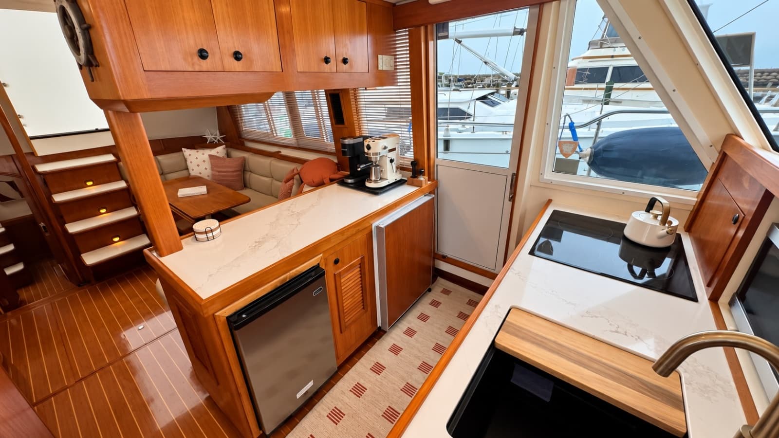 2001 Mainship 43 Trawler Aft Cabin - Photo 31