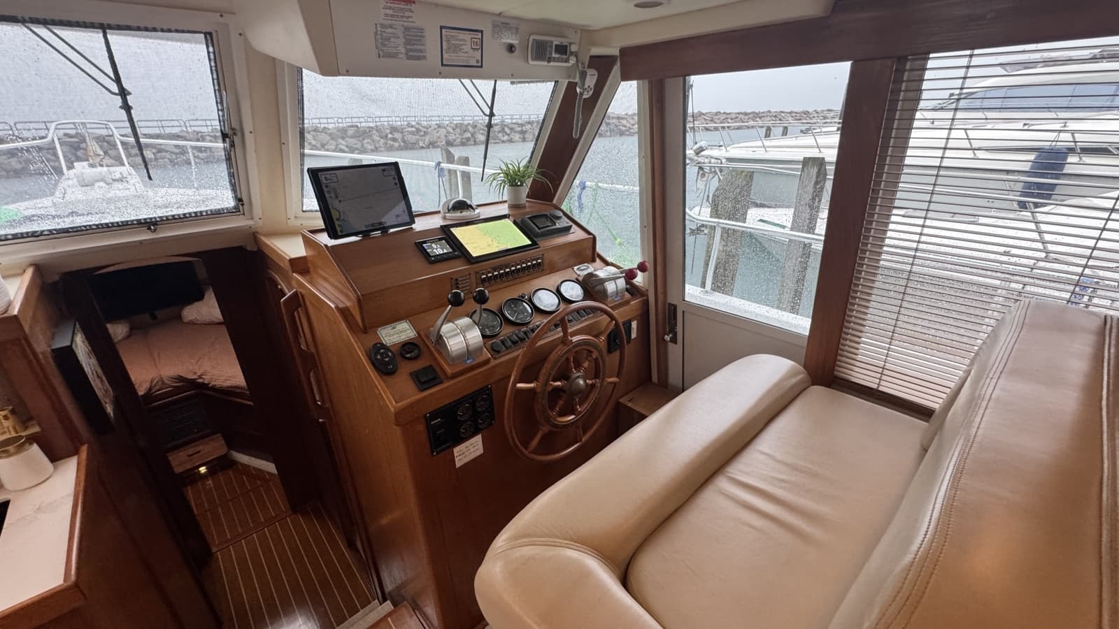 2001 Mainship 43 Trawler Aft Cabin - Photo 34