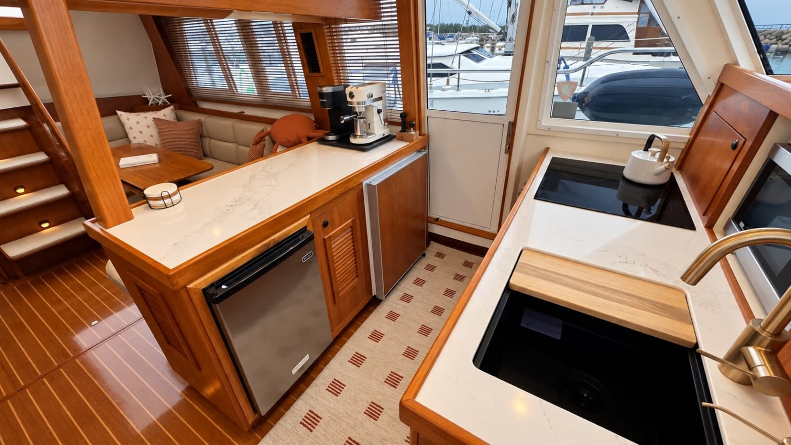 2001 Mainship 43 Trawler Aft Cabin - Photo 22