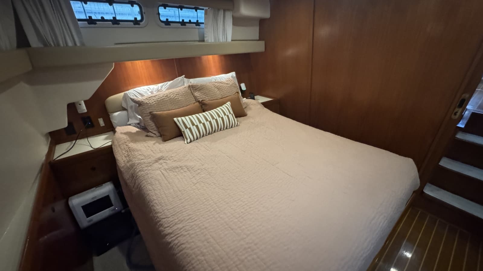 2001 Mainship 43 Trawler Aft Cabin - Photo 53