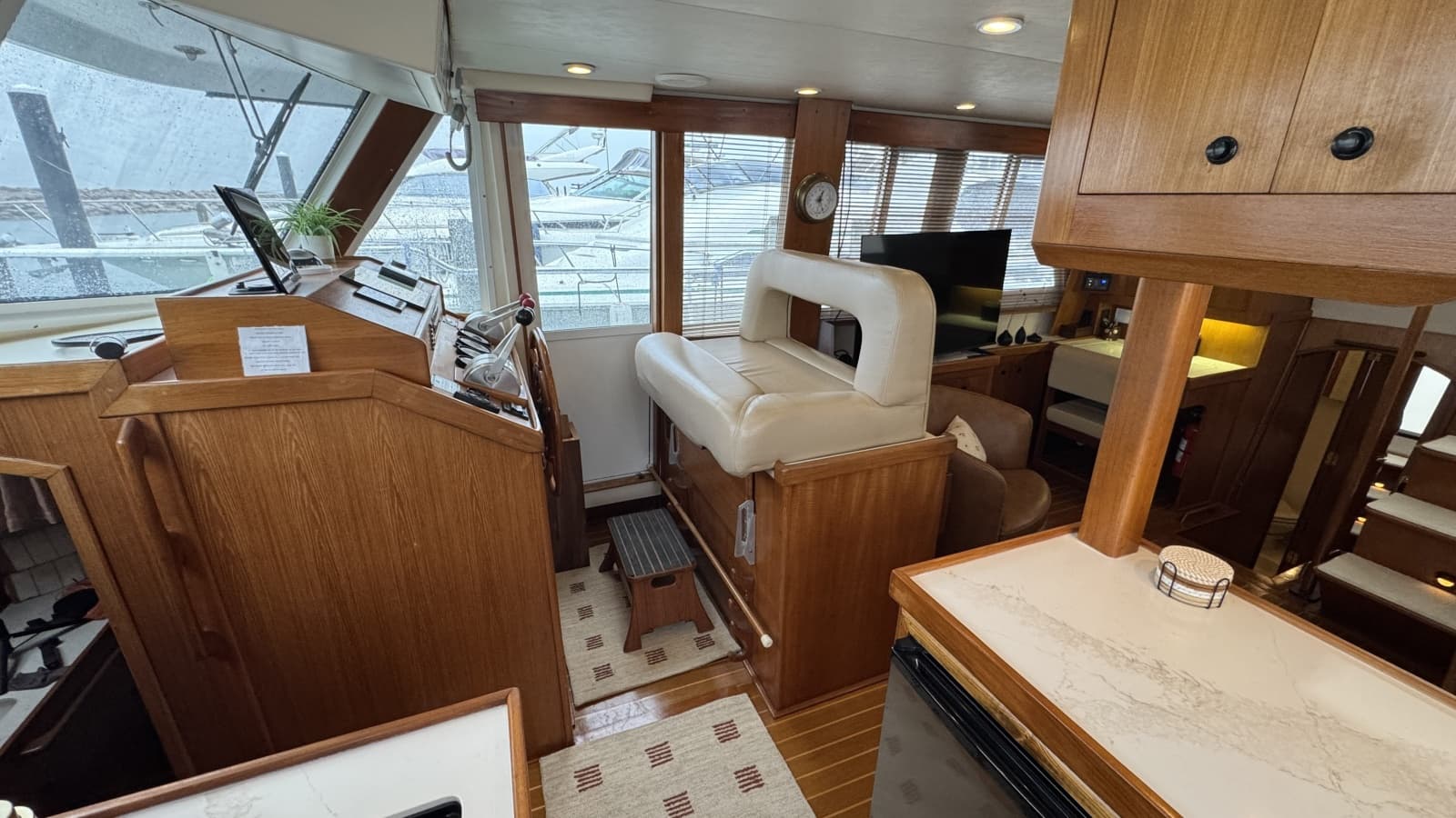 2001 Mainship 43 Trawler Aft Cabin - Photo 32