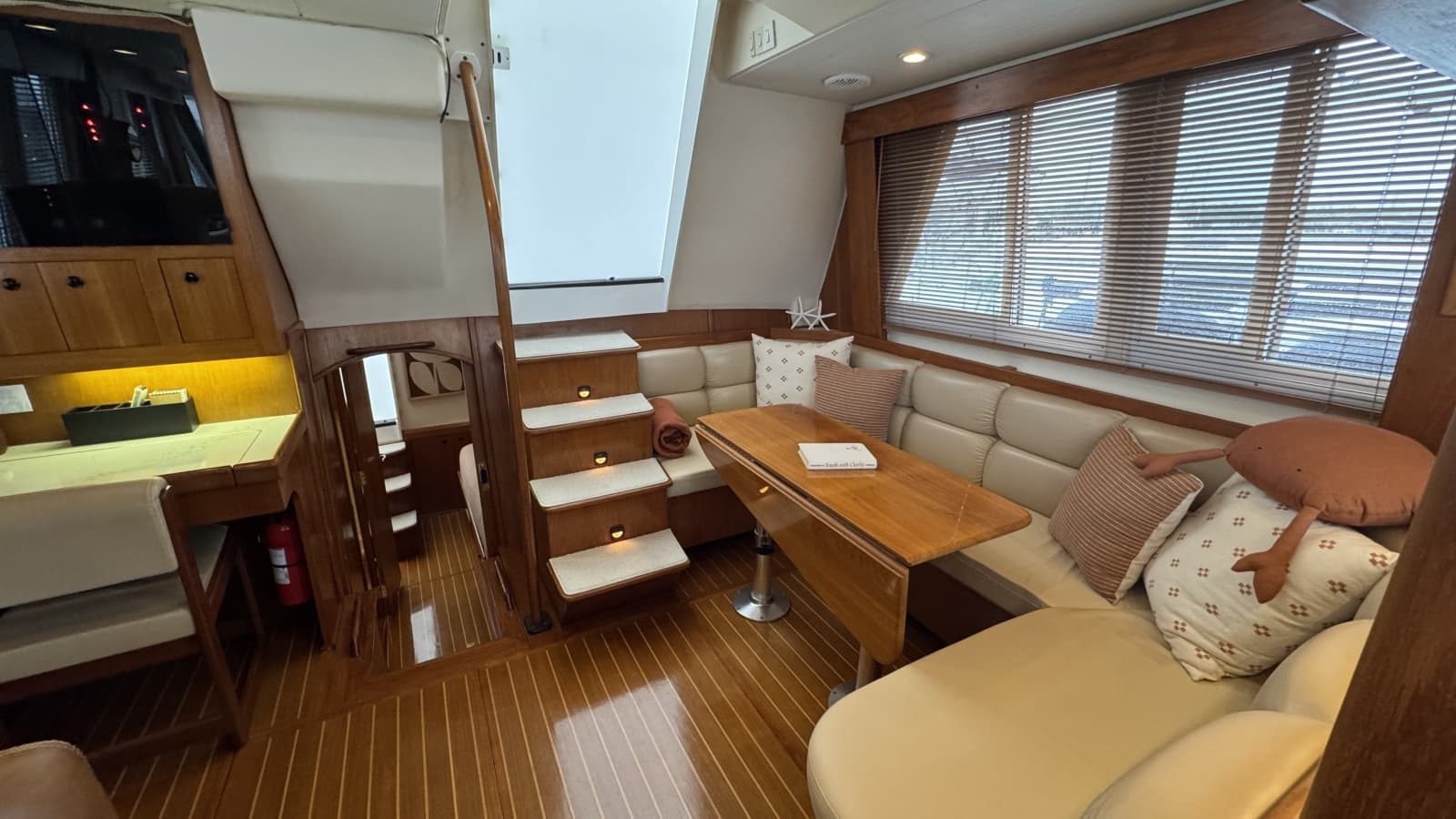 2001 Mainship 43 Trawler Aft Cabin - Photo 13