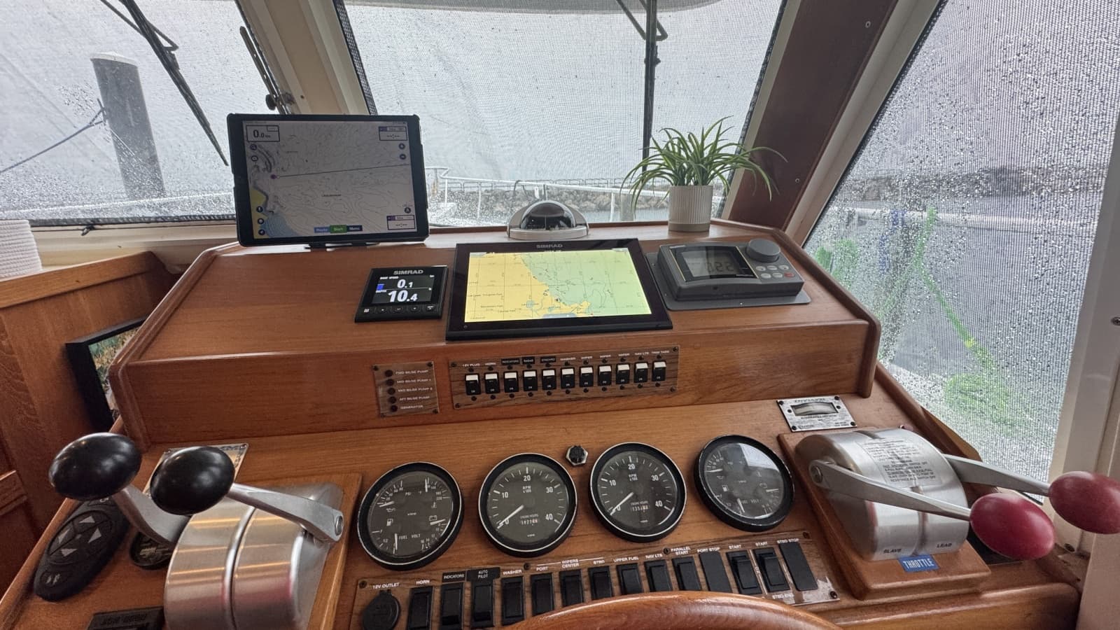 2001 Mainship 43 Trawler Aft Cabin - Photo 37