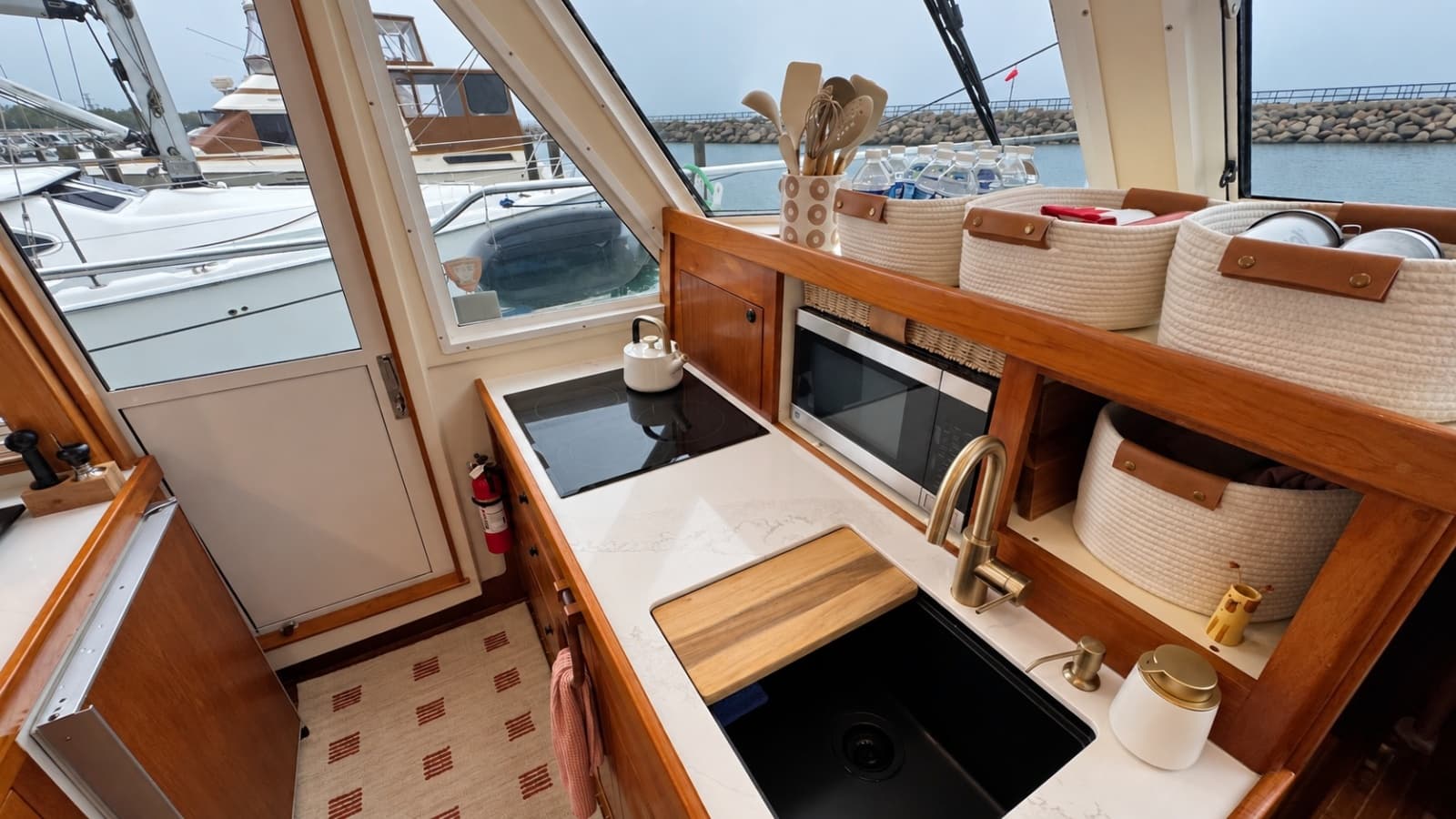 2001 Mainship 43 Trawler Aft Cabin - Photo 28