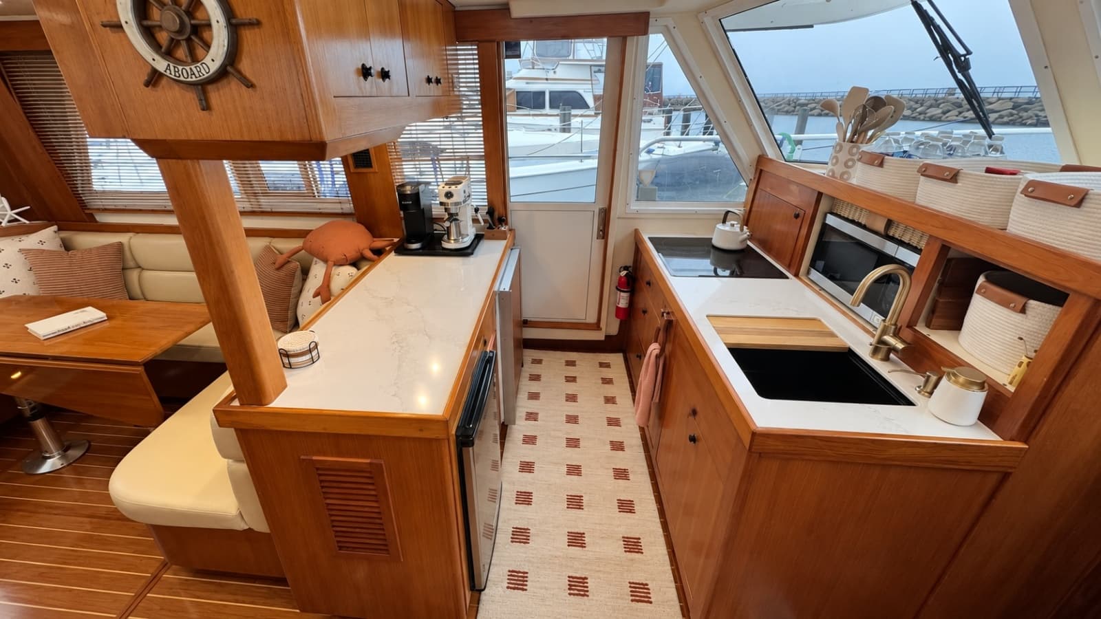 2001 Mainship 43 Trawler Aft Cabin - Photo 21
